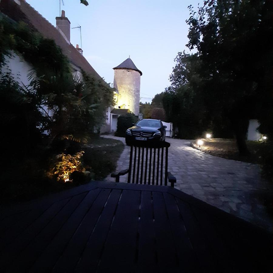 Gite De La Tour De Loire - 65 M2 Au Pied D'Une Tour De Gue Du 17Eme Siecle Mer ภายนอก รูปภาพ