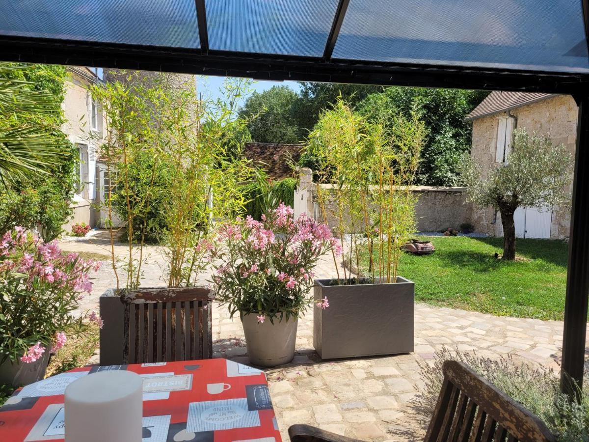 Gite De La Tour De Loire - 65 M2 Au Pied D'Une Tour De Gue Du 17Eme Siecle Mer ภายนอก รูปภาพ