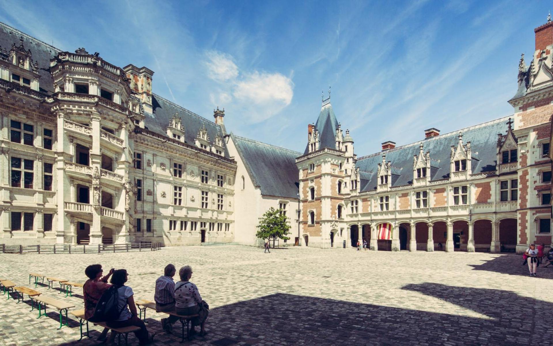Gite De La Tour De Loire - 65 M2 Au Pied D'Une Tour De Gue Du 17Eme Siecle Mer ภายนอก รูปภาพ